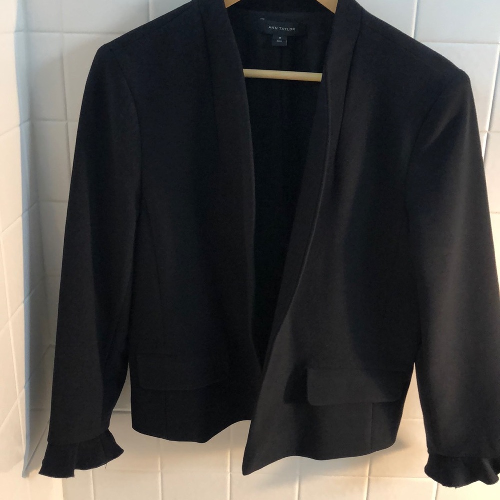 Ann Taylor black blazer
